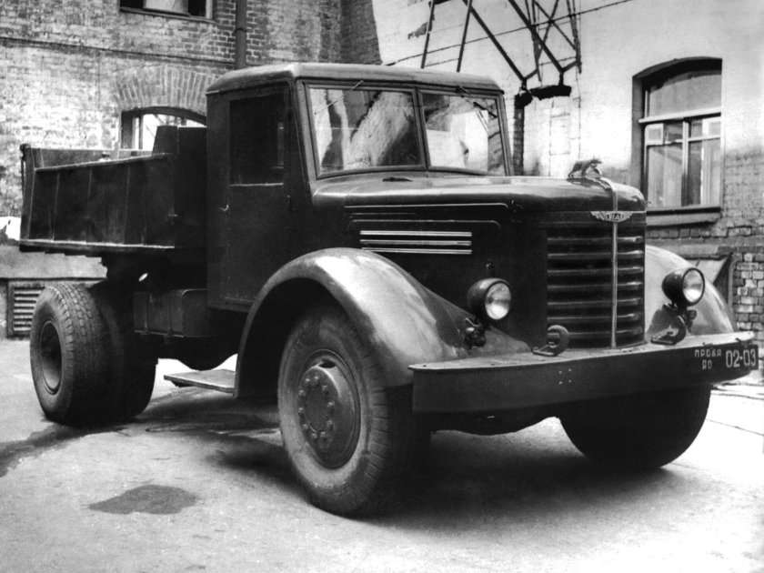 МАЗ ЯАЗ 200