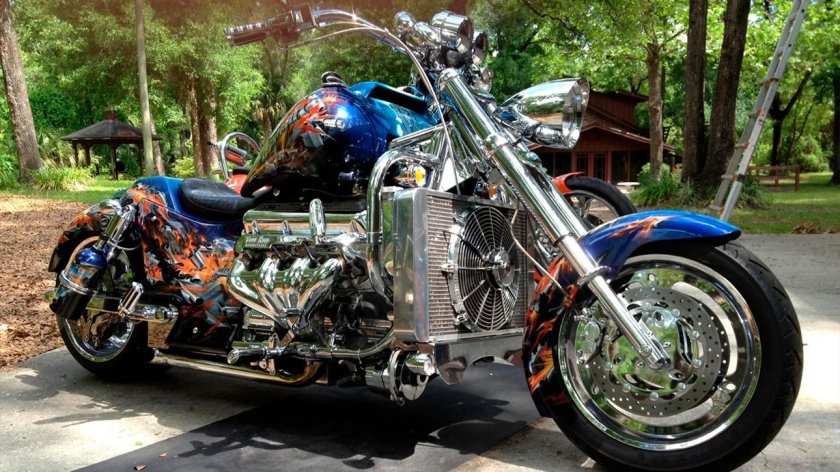 Мотоцикл Boss Hoss v8