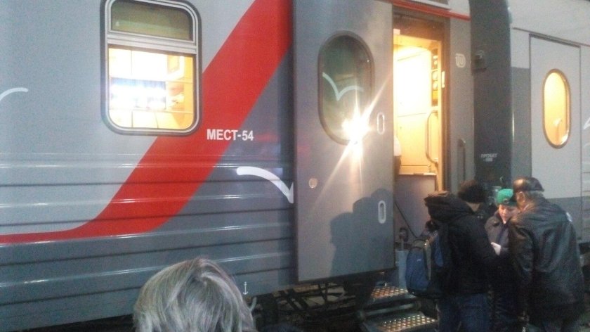 Поезд «Таврия» 007а/008а Санкт-Петербург — Севастополь