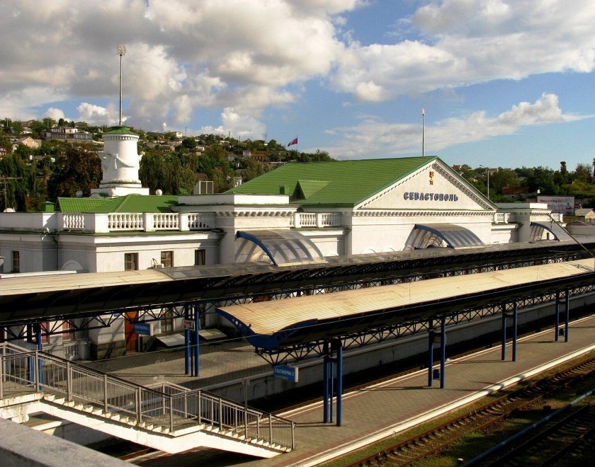 Железнодорожный вокзал севастополь