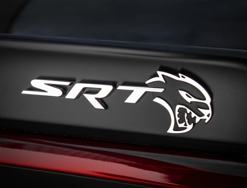 Шильдик srt Hellcat