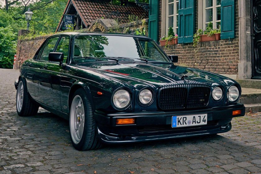 Jaguar xj12