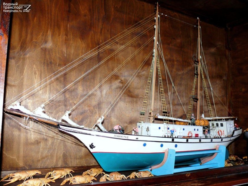 Шхуна Ленинград