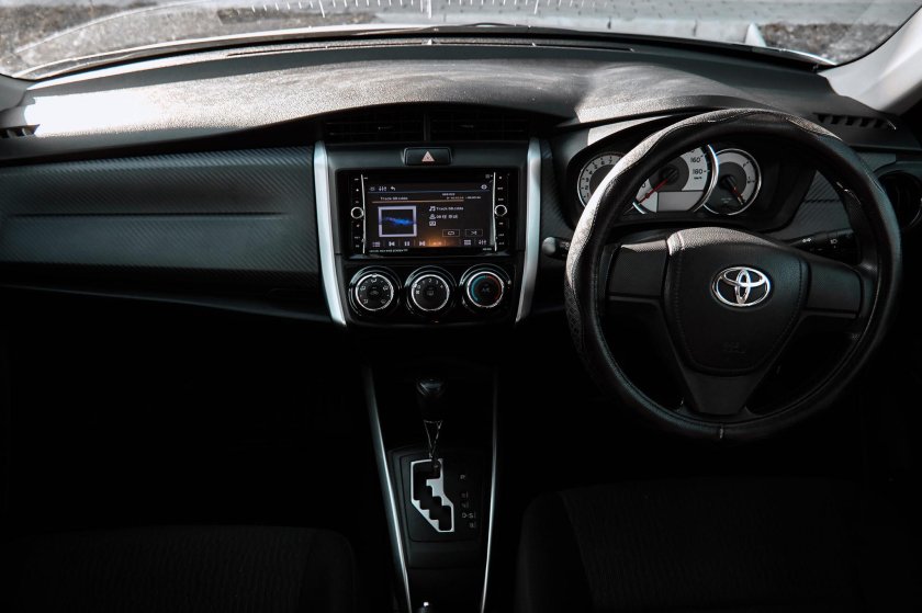 Тойота Королла Филдер 2013