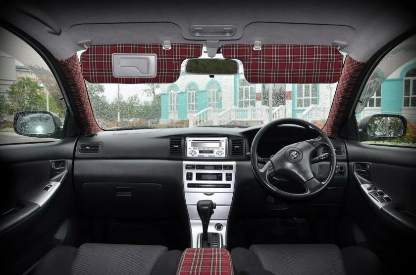 Toyota Fielder 2005 салон