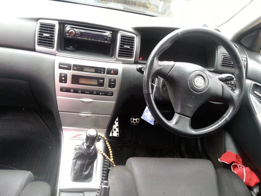 Toyota Fielder 2002 салон