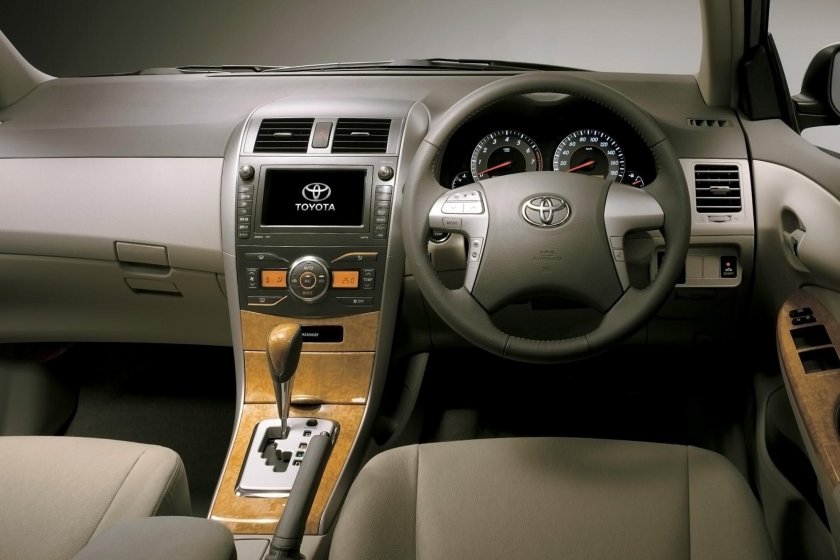 Тойота Королла Аксио 2008