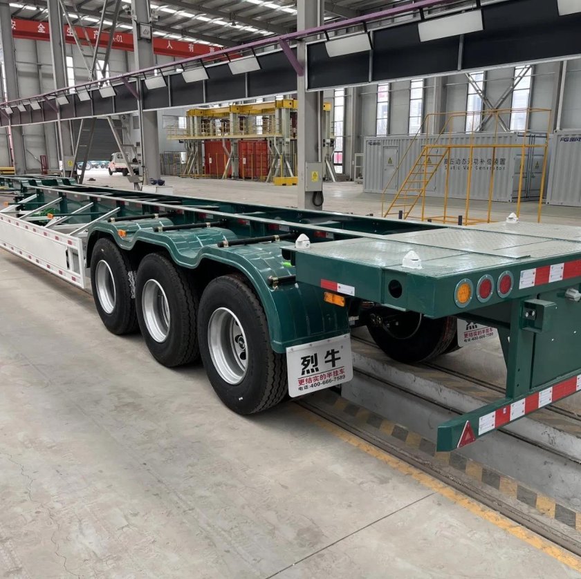 Полуприцеп грузовой