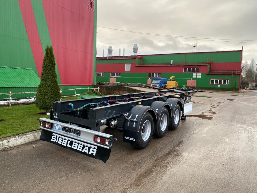 Steelbear полуприцеп