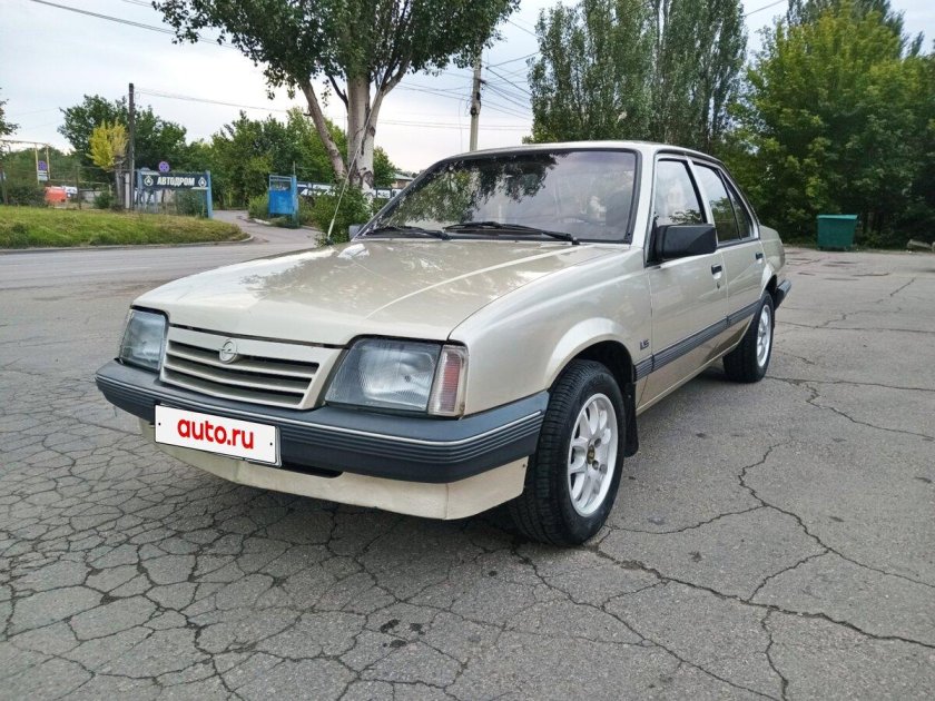 Опель аскона 1986 седан