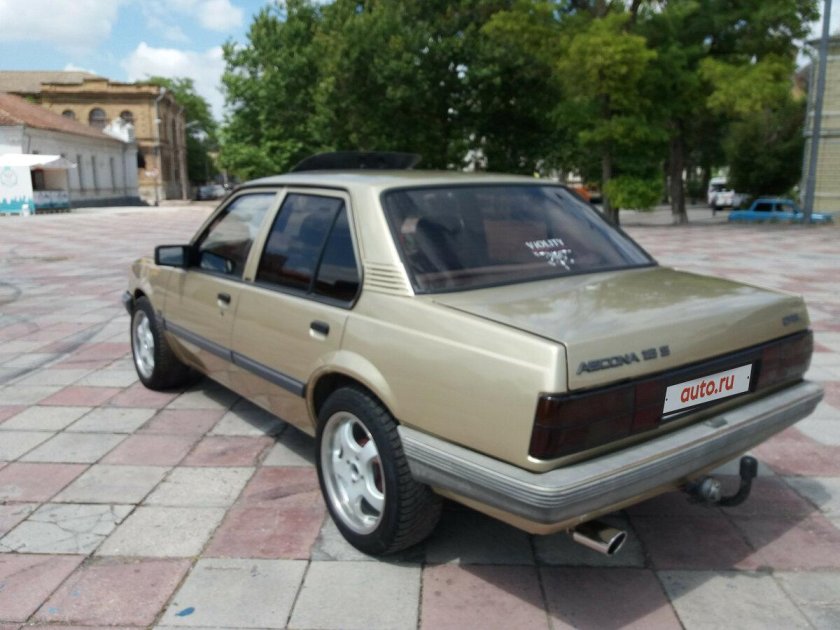Опель аскона 1986
