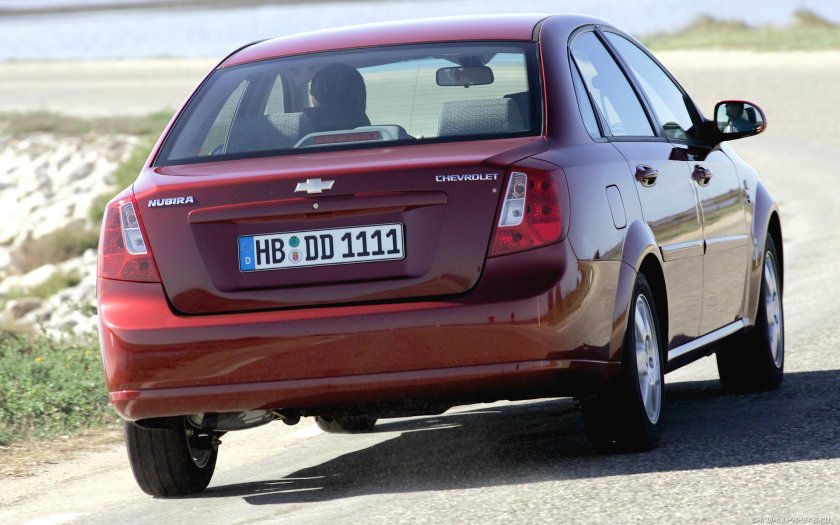 Chevrolet Nubira седан 1.6