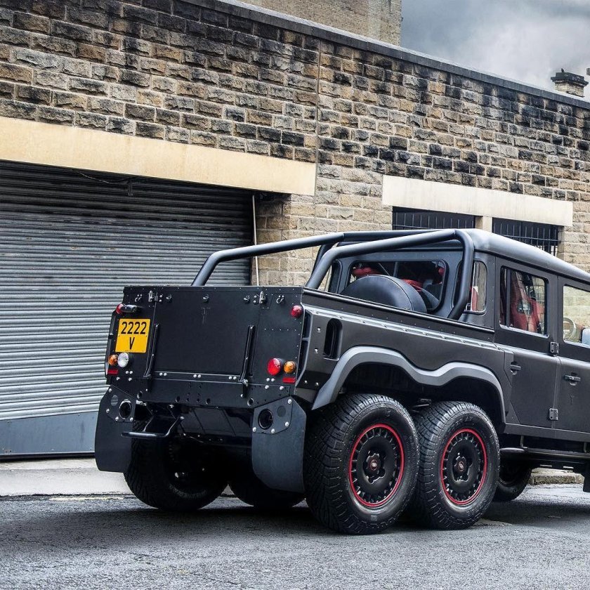 Ленд Ровер Дефендер 6х6