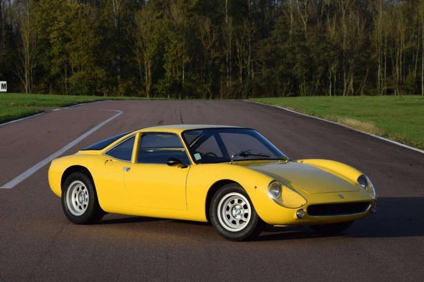 Classic and sports car