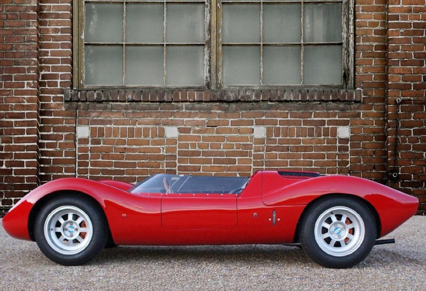 De Tomaso Sport 2000