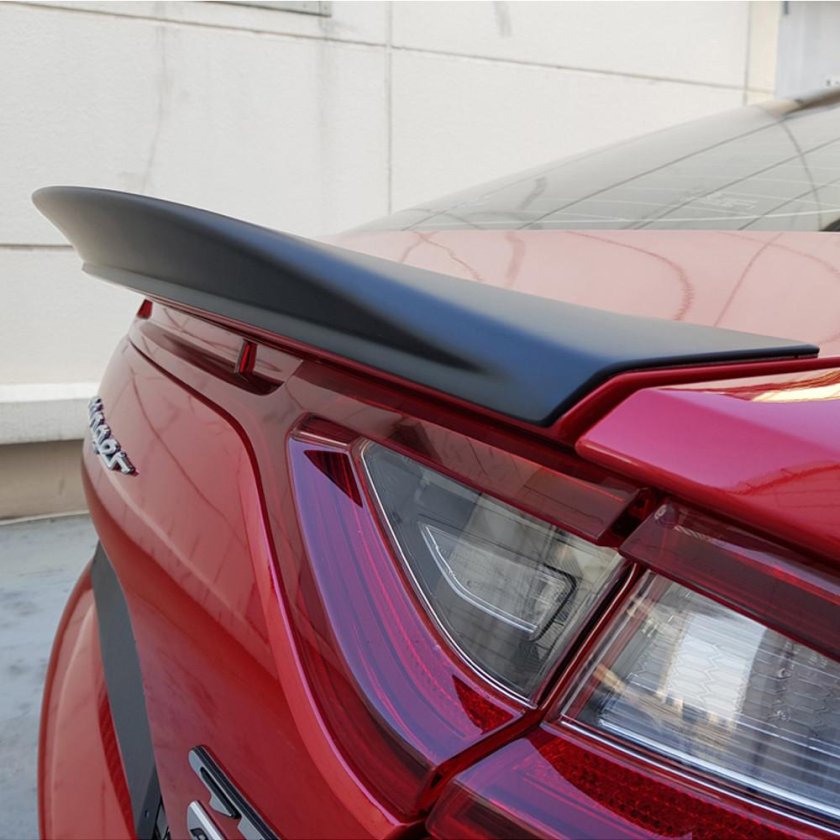 Спойлер Киа Стингер