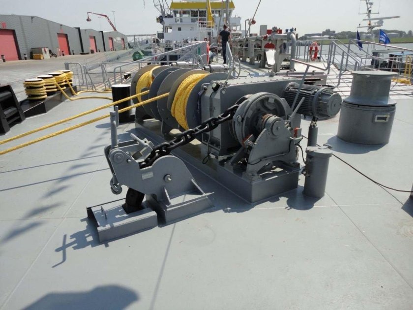 Лебедка судовая Якорная 12 кн