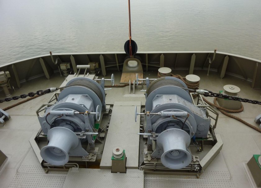 Якорное устройство на судне