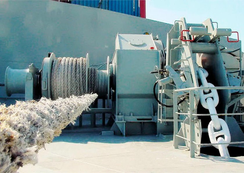 Якорно швартовная лебедка