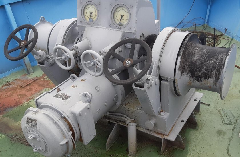 Брашпиль б5