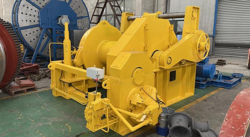 Швартовная лебедка