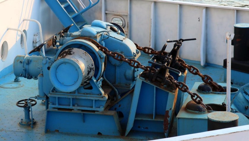 Брашпиль б4