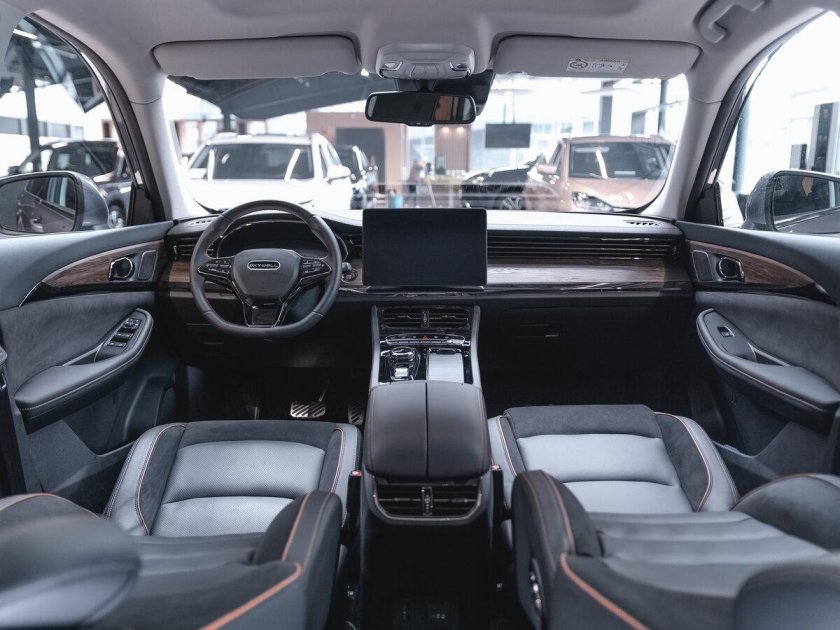 Китайский электромобиль Skywell et5