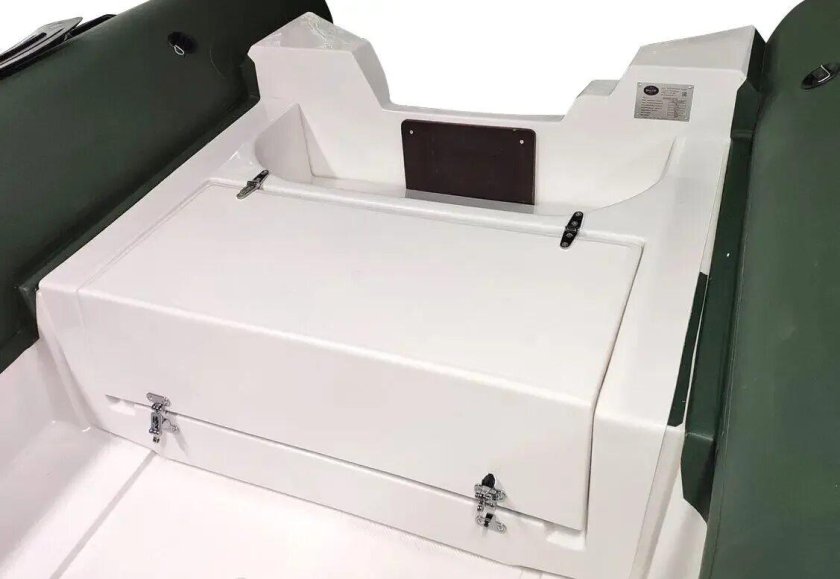 Рундук кормовой с рецессом для Rib 460