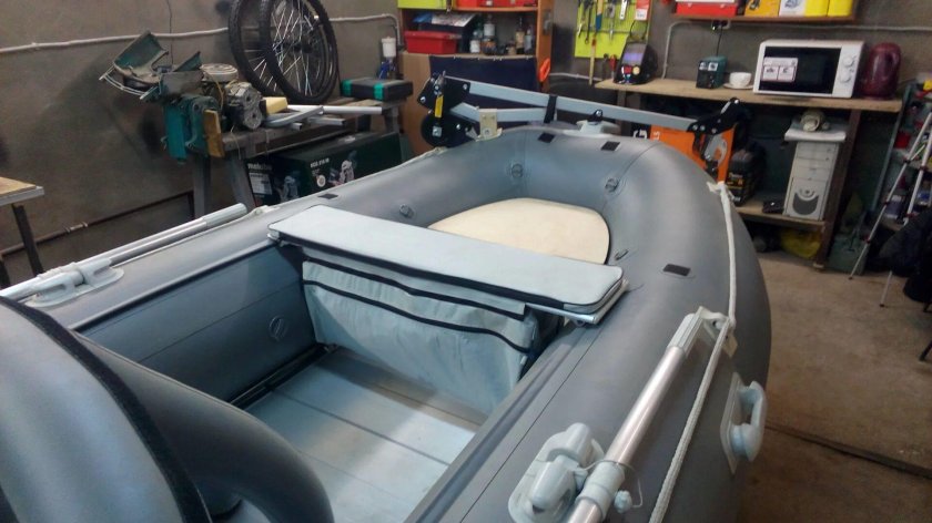 Носовой рундук для лодки ПВХ 380