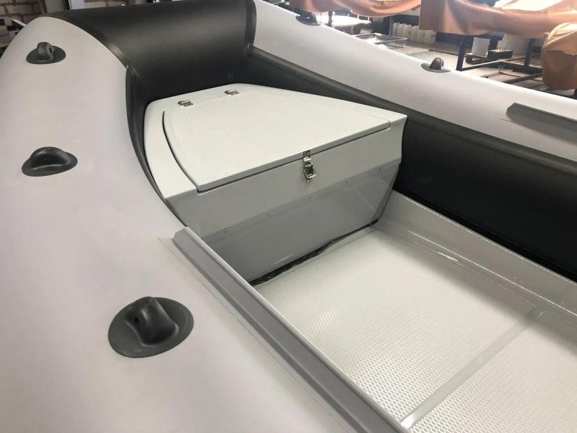 Рундук для лодки РИБ навигатор 370