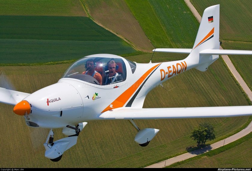 Aquila a210 самолет