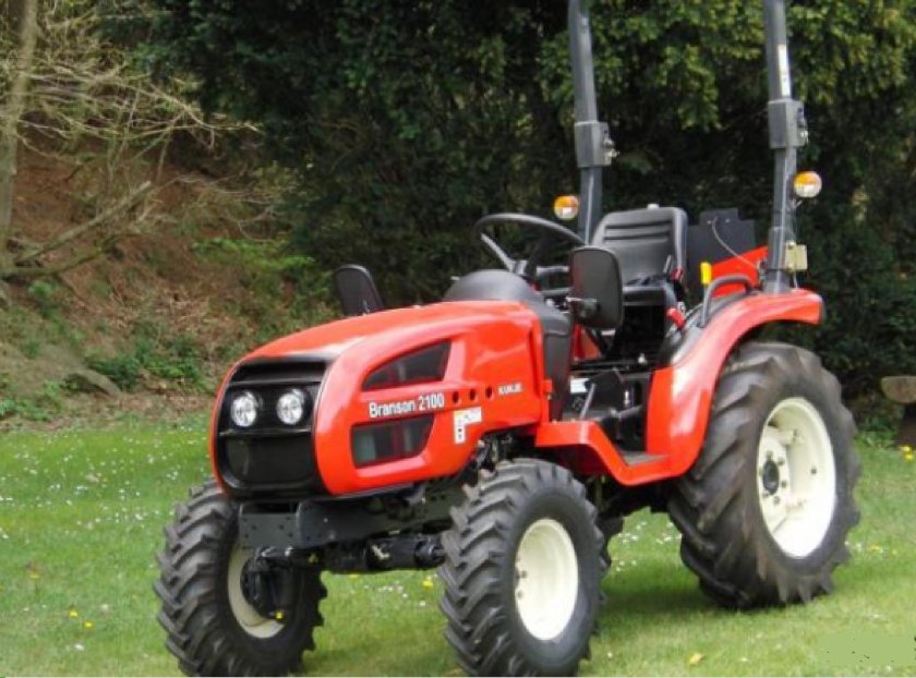 Минитрактор Branson 2200