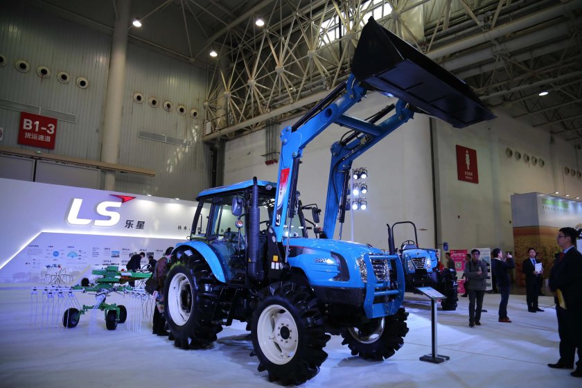 Корейский трактор лс 90