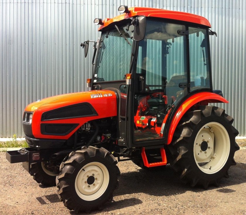Трактор Kioti ck35