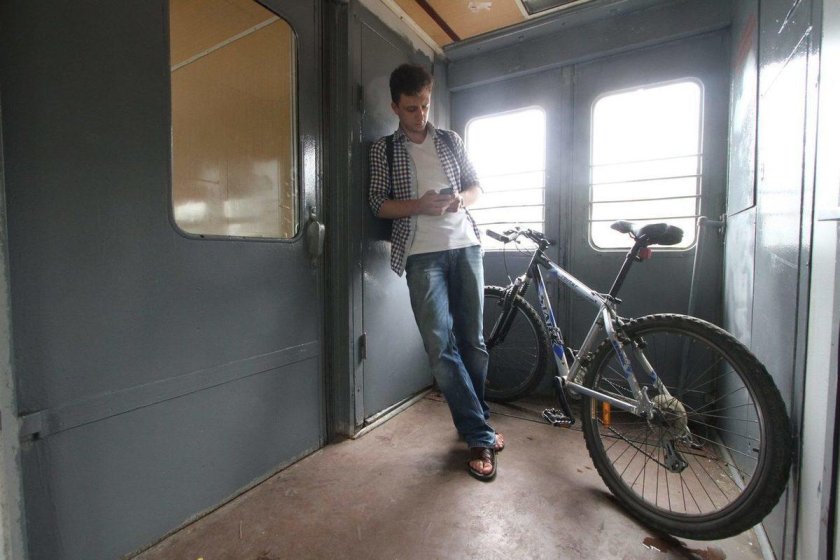 Велосипед в электричке