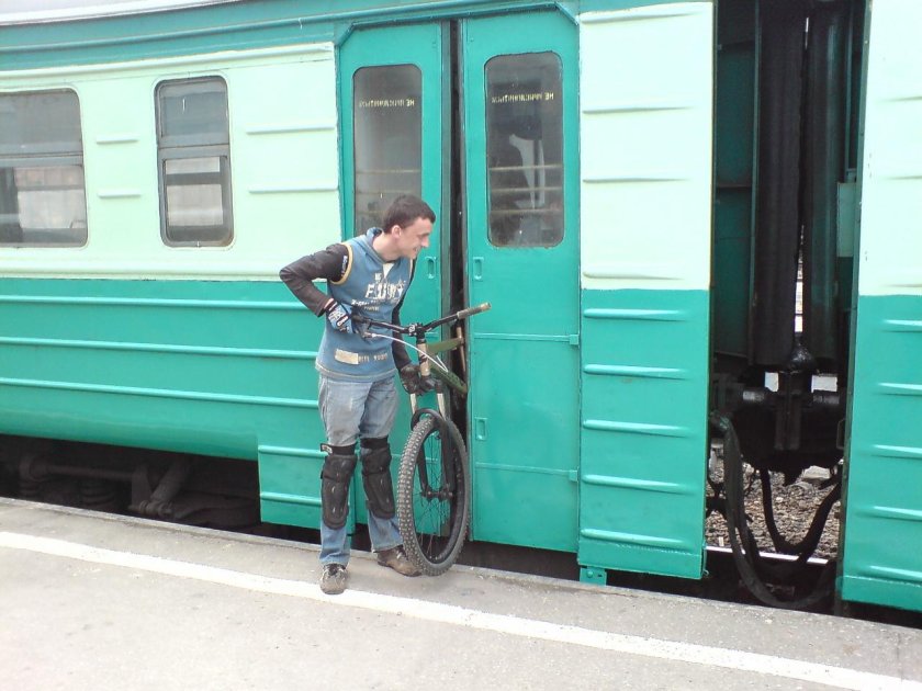 Тамбур электрички