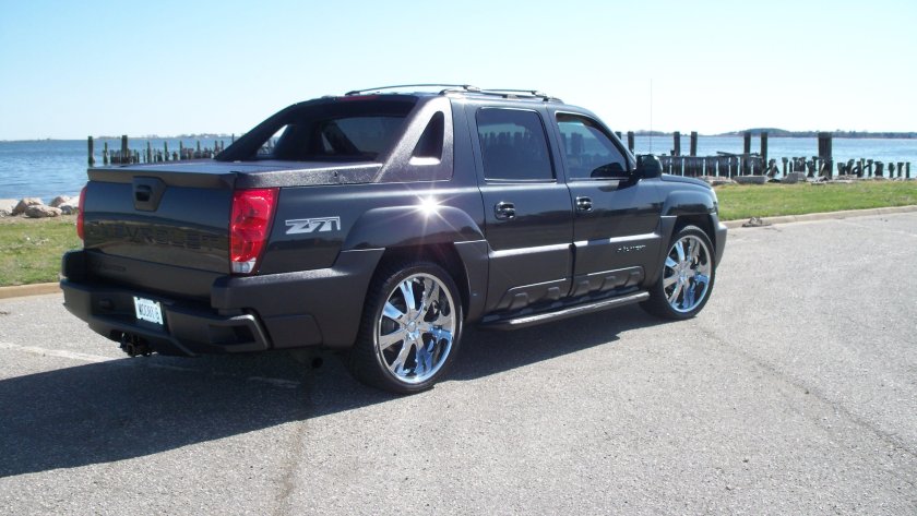 Chevrolet Avalanche 2003