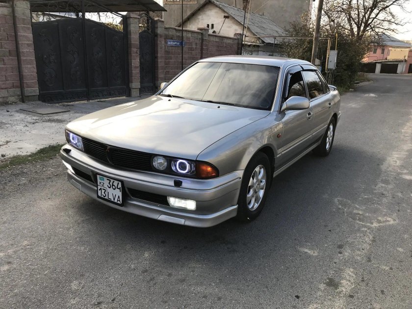 Mitsubishi Sigma 3.0