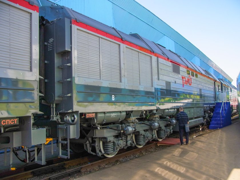 Тепловоз 3тэ25к2м