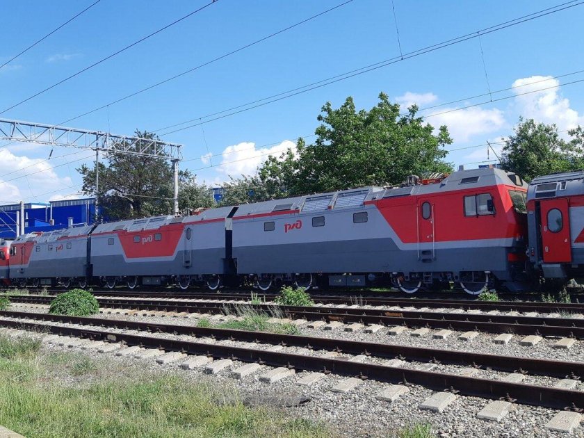 Электровоз 2эс6 РЖД