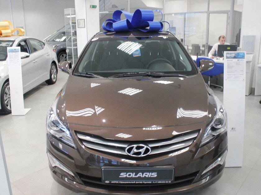 Автомобиль hyundai