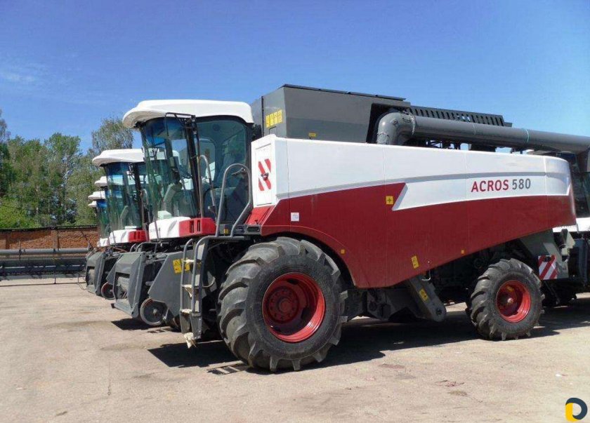 Комбайн Ростсельмаш Акрос 580