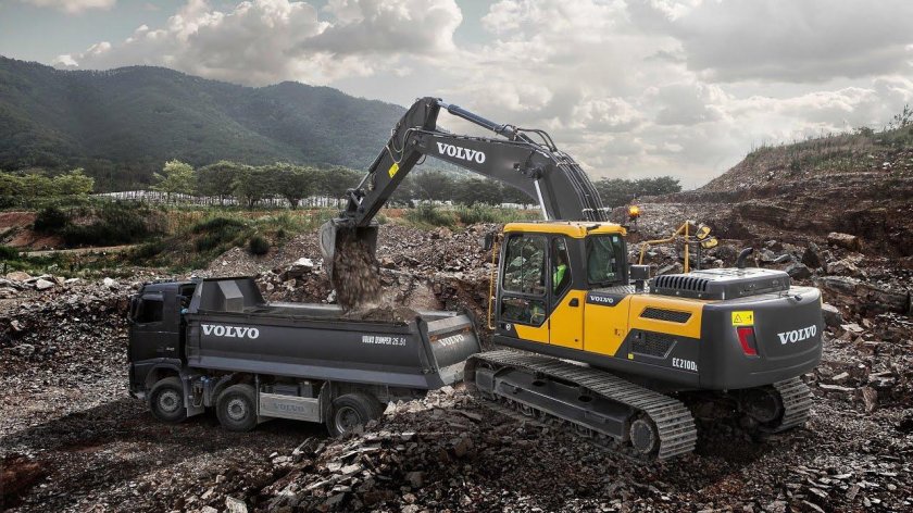 Экскаватор Вольво 470