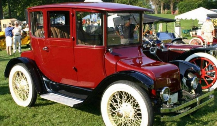 Электромобиль «Detroit Electric» 1915 года