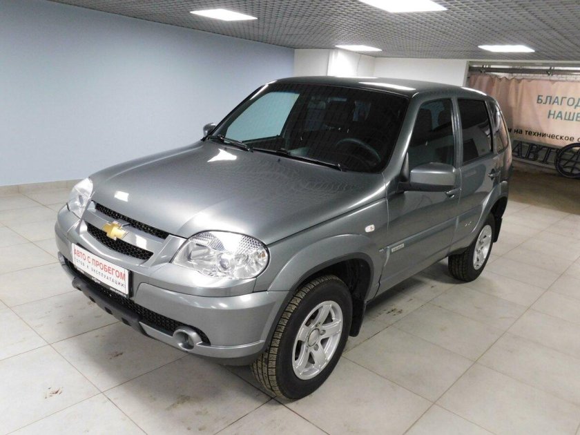 Нива Шевроле серый металлик кварц 2007