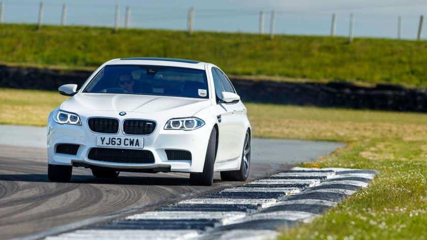 BMW m5 f10 Competition