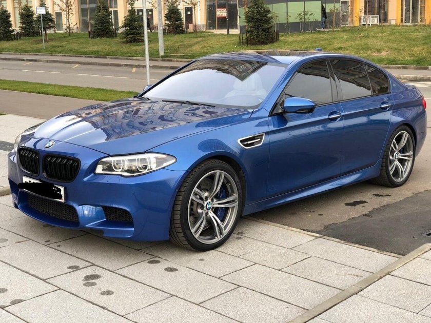 БМВ м5 ф10