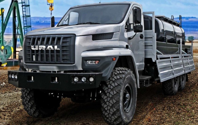 Урал Некст 6х6 бортовой белый