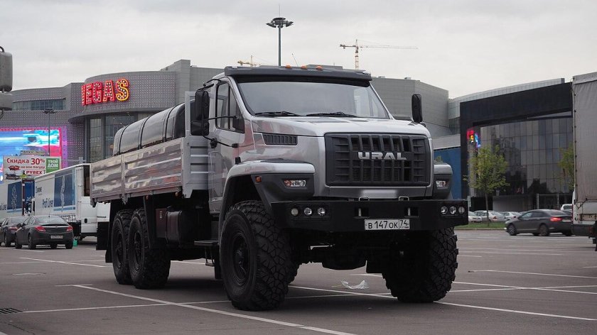 Грузовик Урал Некст
