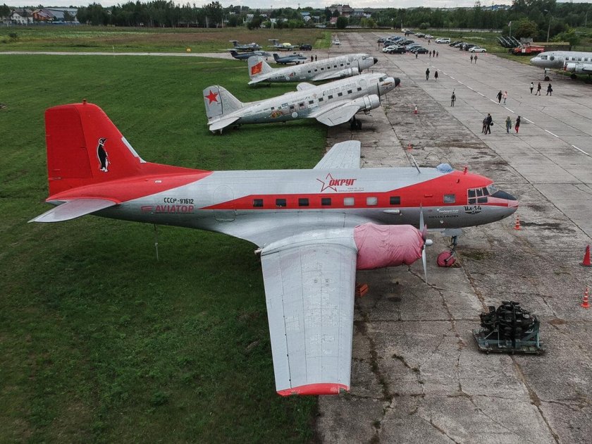 Самолет ил-14 СССР